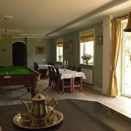 Zakatek Warminski 3* Płoskinie