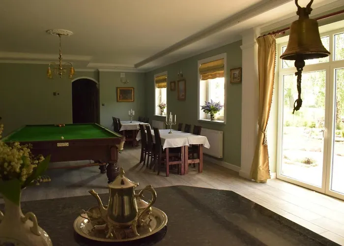 Zakatek Warminski 3* Płoskinie