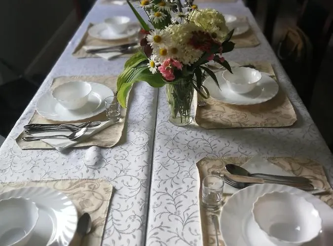 Zakatek Warminski 3* Płoskinie